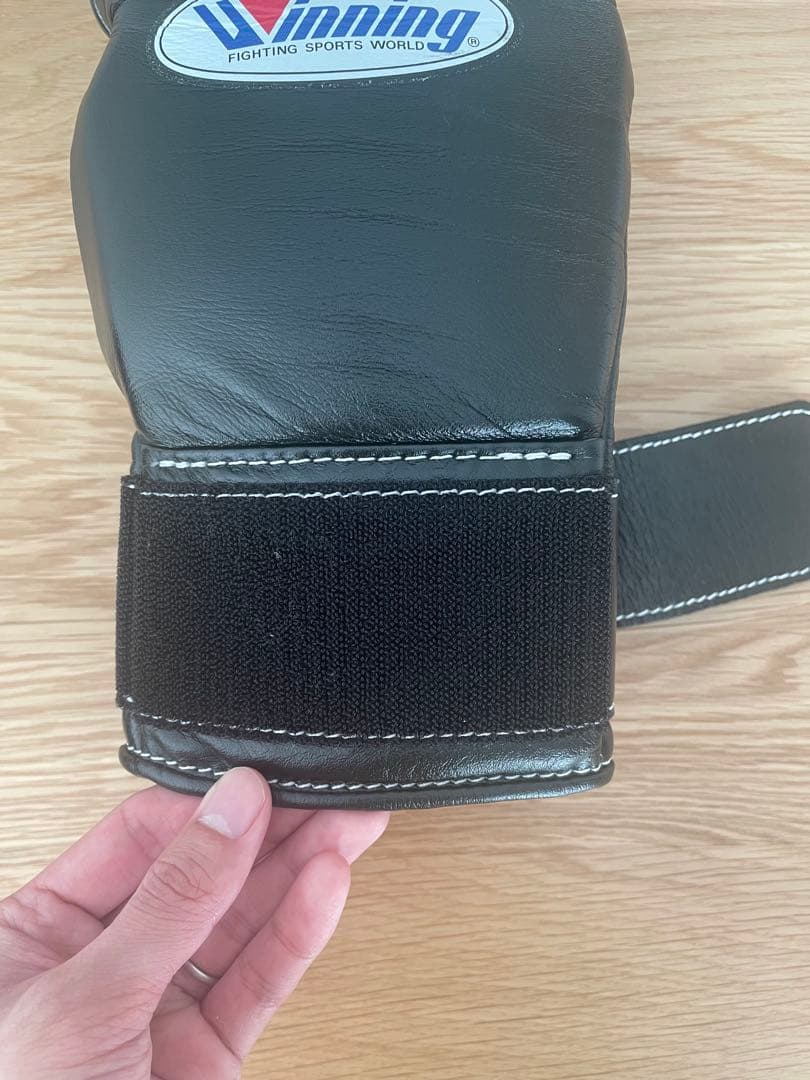 【即日発送】Winning ボクシンググローブ 8oz 黒