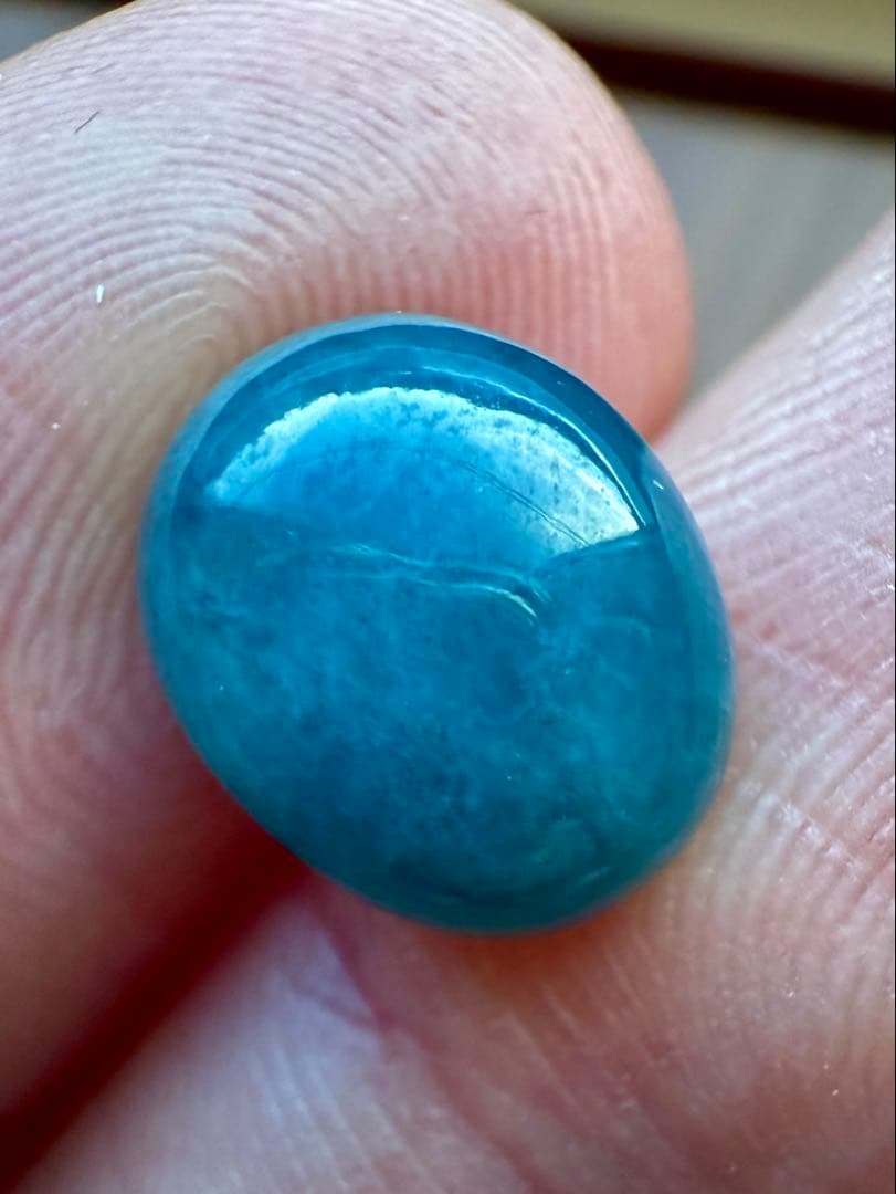 新潟県糸魚川市市振海岸産青(コバルト)ヒスイ　ルース　5.25ct