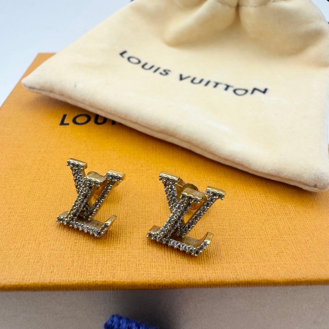 ルイヴィトン ピアス ゴールド LV アイコニック ストラス モノグラム 箱付き