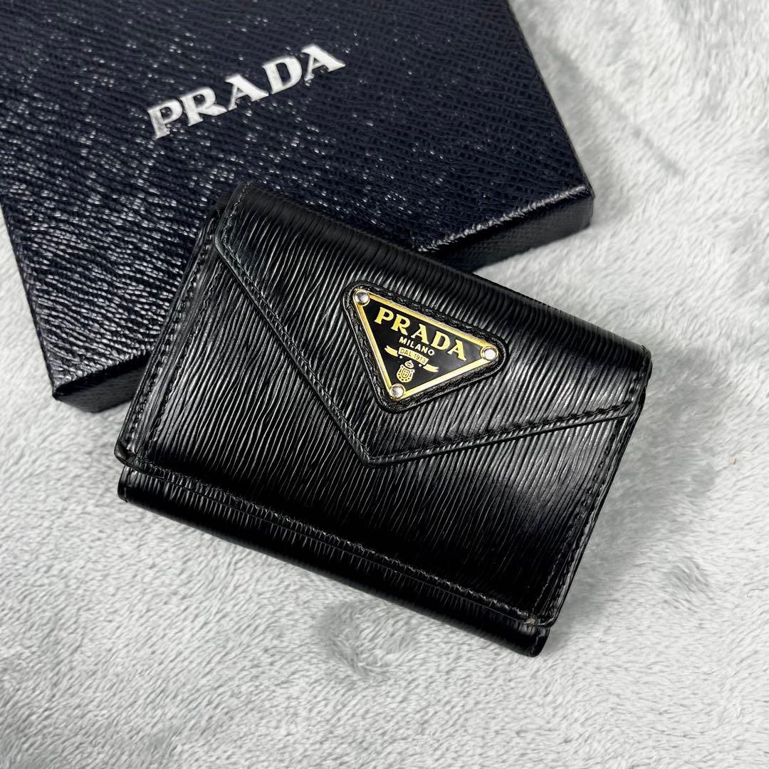 Prada プラダ 3つ折り財布 ブラック 黒 三角ロゴ ヴィッテロムーヴ