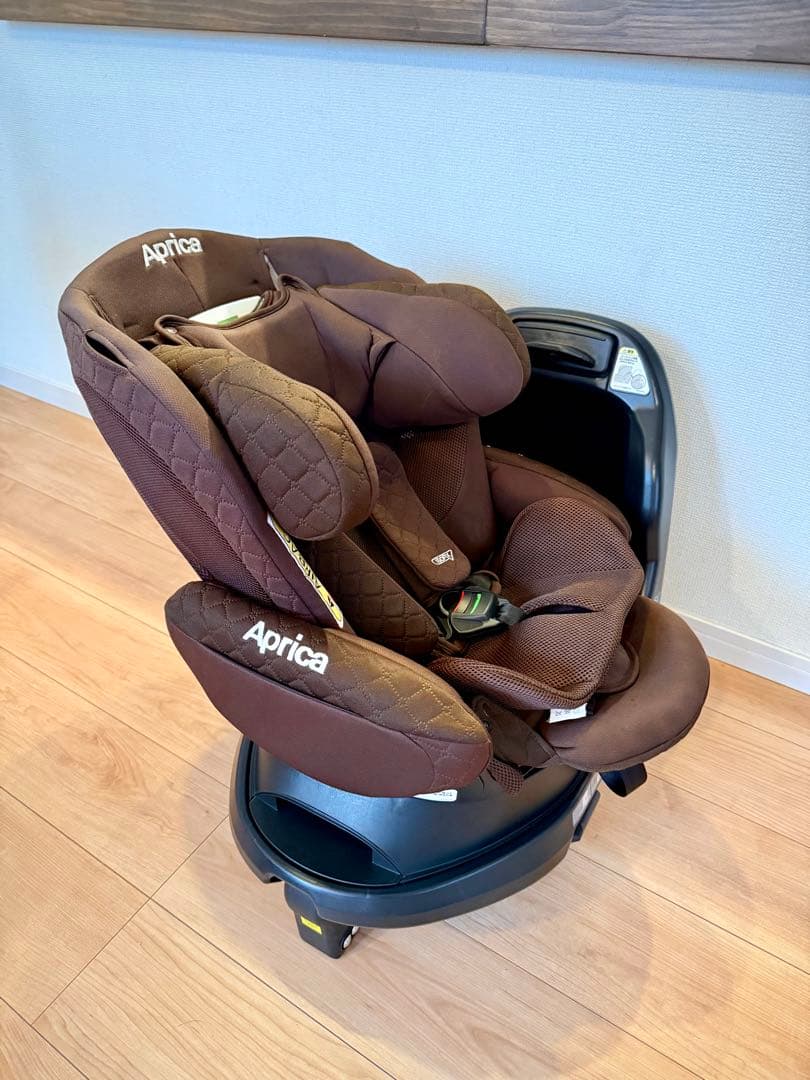 【risa】Aprica フラディア グロウ ISOFIXチャイルドシート