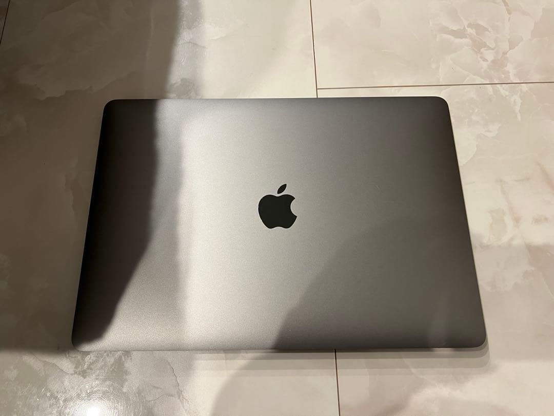 Apple MacBook 13スペースグレー 本体