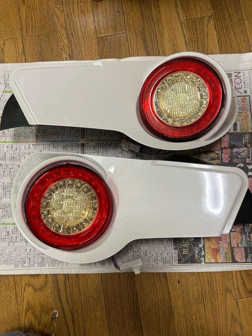 FBE/BRZ INTEC LEDテールランプ ホワイト/レッド