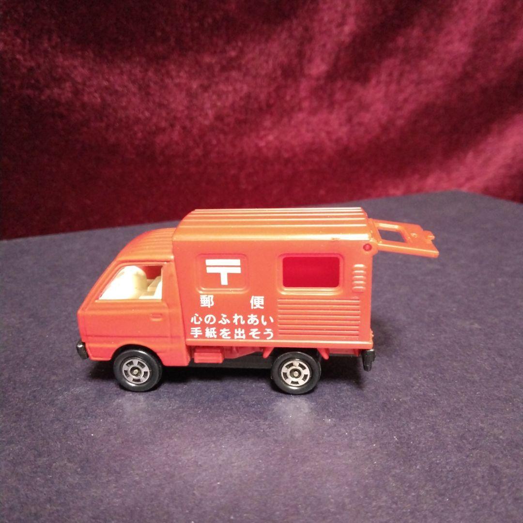 郵便配達車　スズキ・キャリイ