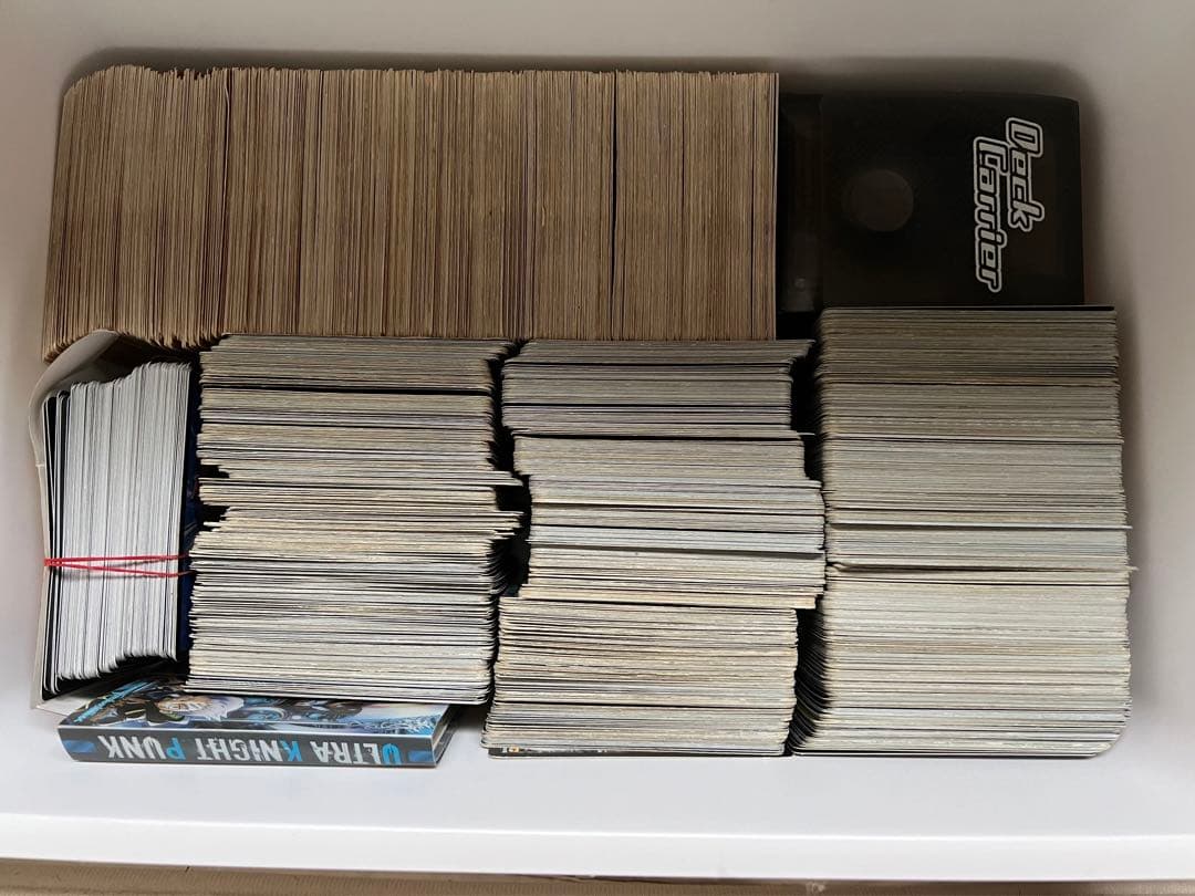 遊戯王とデュエマの混合BOX