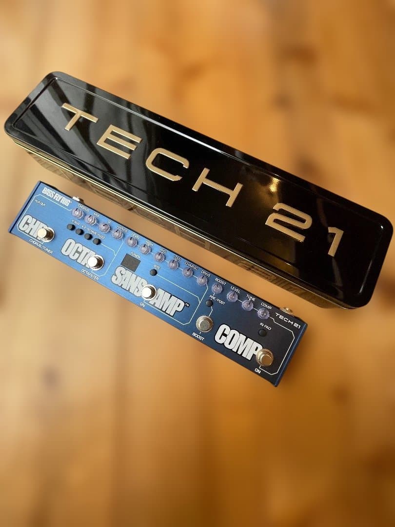 TECH 21 BASS FLY RIG ベースエフェクター