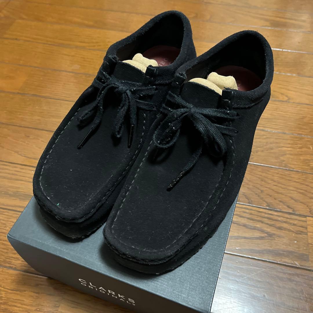 CLARKS ブラック　スエード　ワラビー　25.5cm