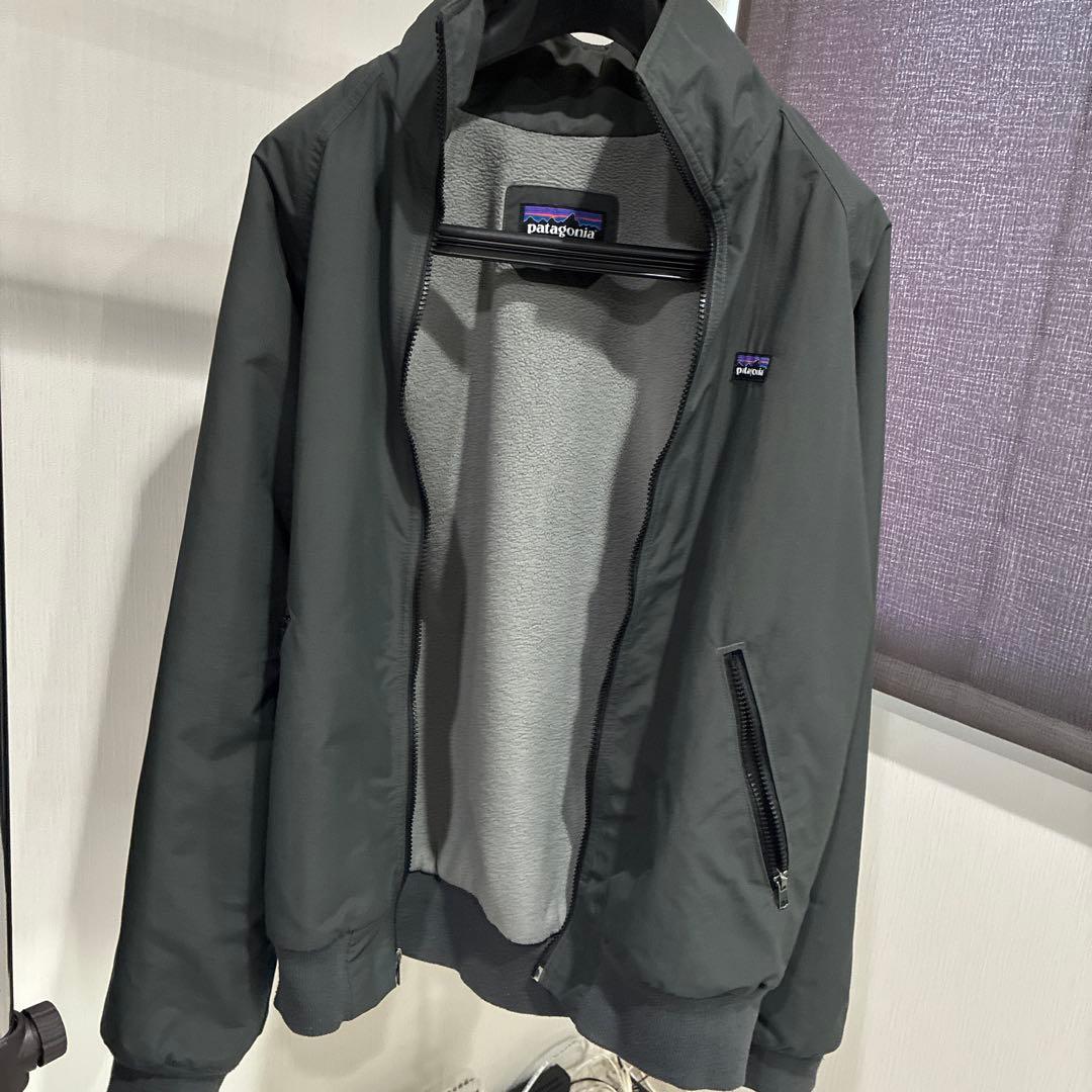 patagonia グレー ジップアップアウター