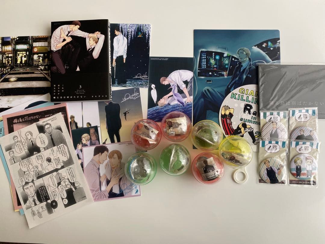 ヨネダコウセット　缶バッジ、クリアファイル他