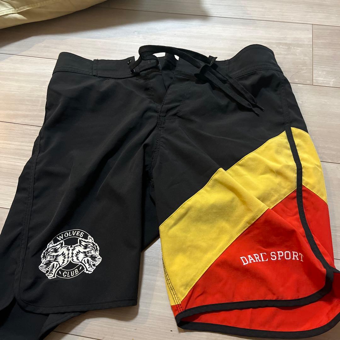 darc sports　ダルクスポーツ　サーフパンツ　ボードショーツ　フィジーク