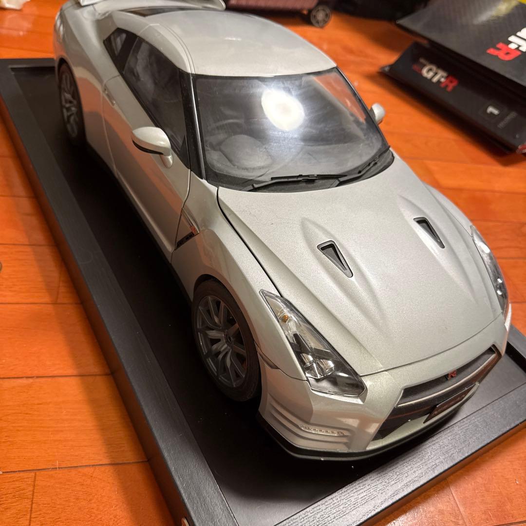イーグルモス 1/8 週刊 日産 R35 GT-R 完成品