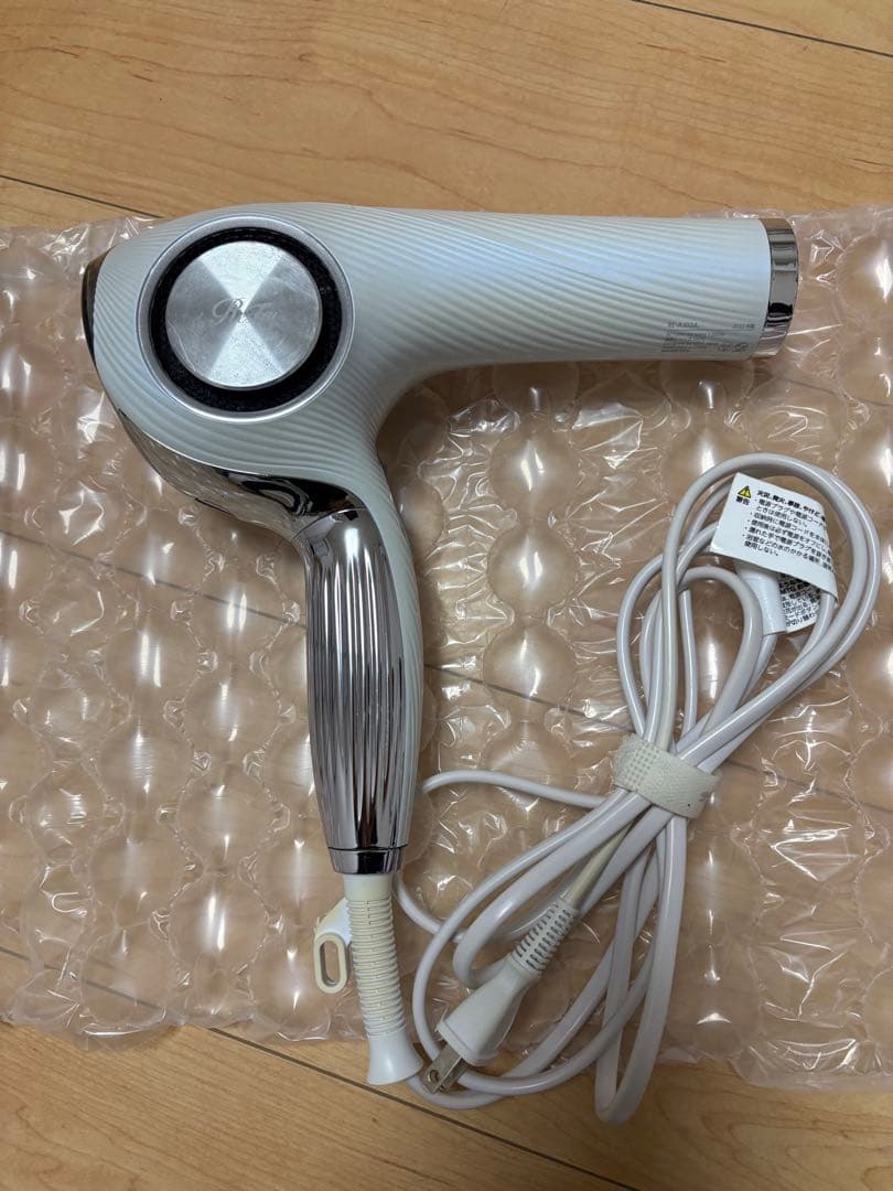 c*y様 リファ ビューテックドライヤープロ2022年製