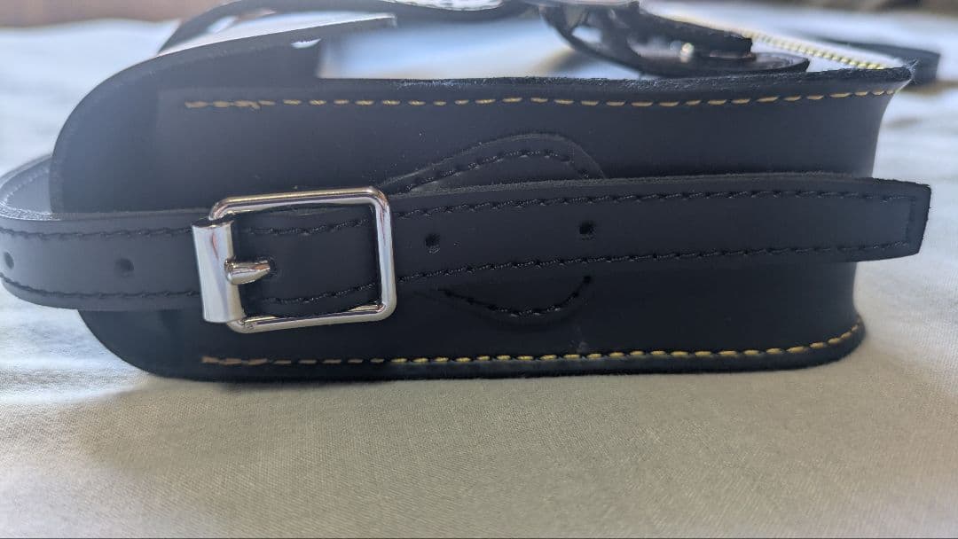 ドクターマーチンサッチェルバック