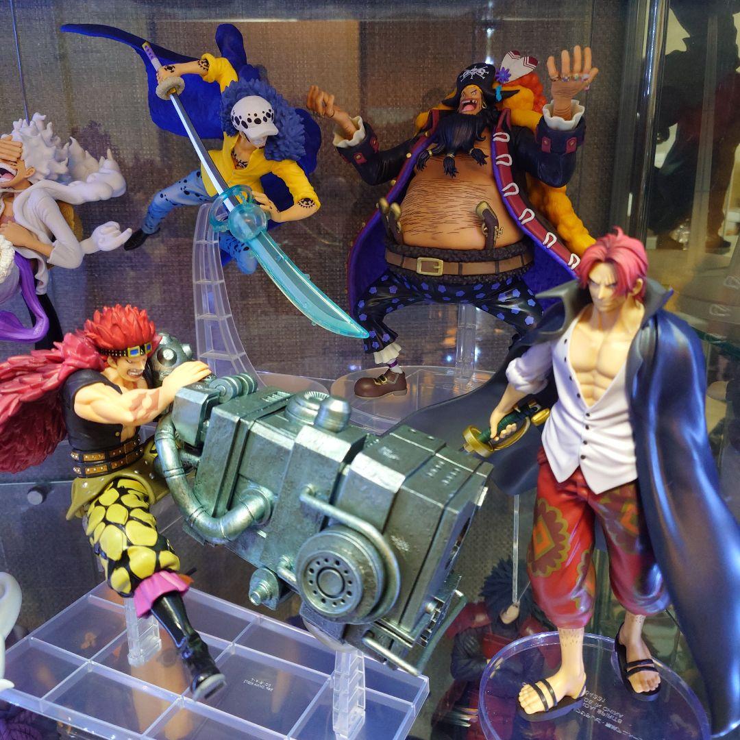 ワンピース 一番くじ フィギュア シャンクス キッド ロー 黒ひげ