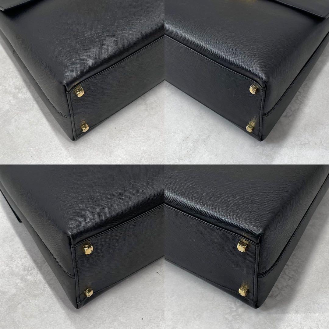 未使用級◎サルヴァトーレフェラガモ　ハンドバッグ　ガンチーニ　サフィアーノ　黒