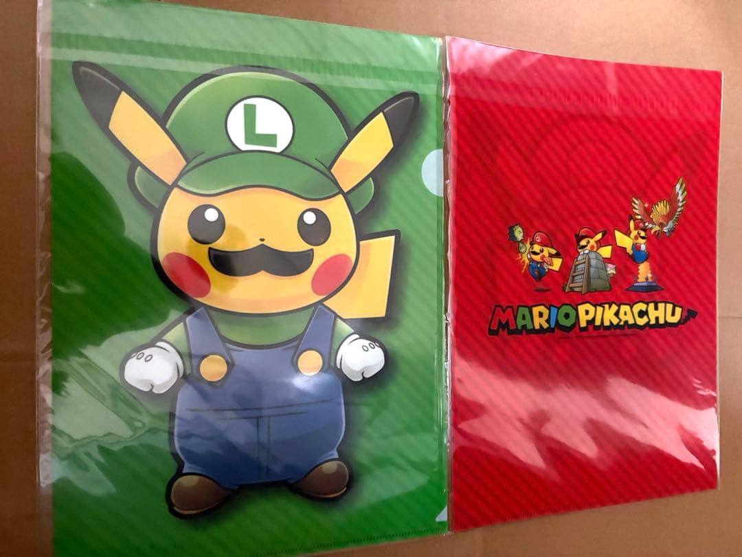 クリアファイル　マリオピカチュウ　ルイージピカチュウ