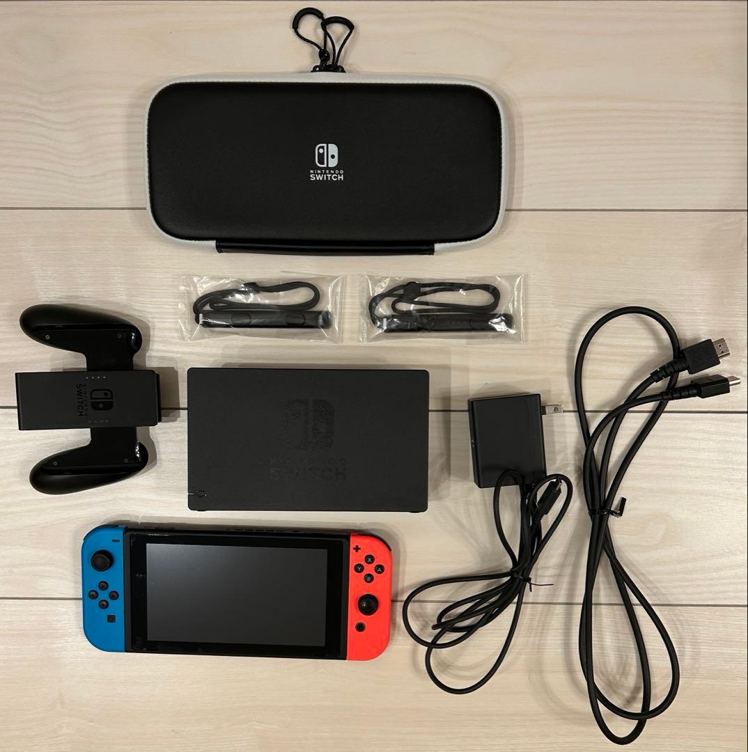 【美品】Nintendo Switch 本体 青/赤