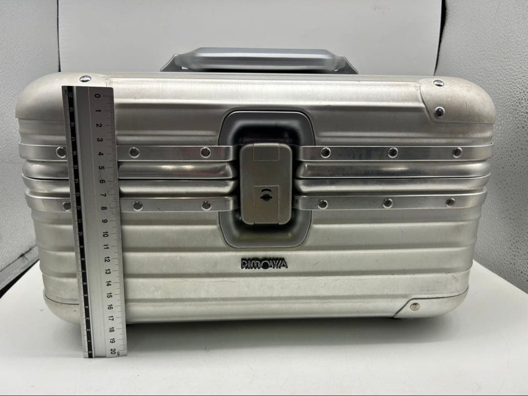 RIMOWA アルミニウム シルバーケース