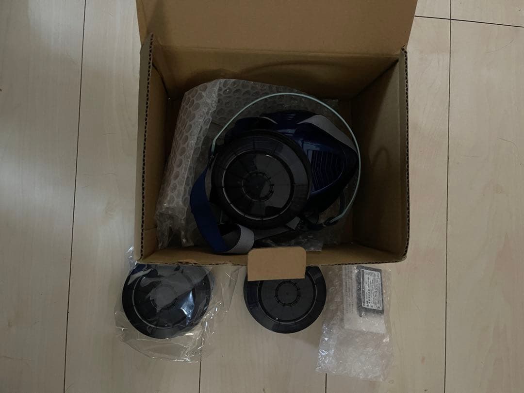 未使用 フェイスマスク ブラック フィルター2個付き