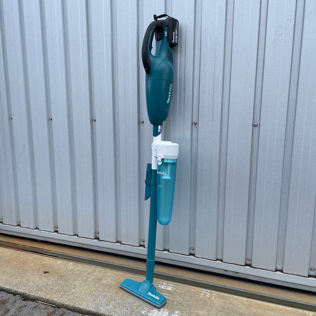 マキタ Makita CL180FD 充電式 クリーナー 掃除機 まだまだ使える