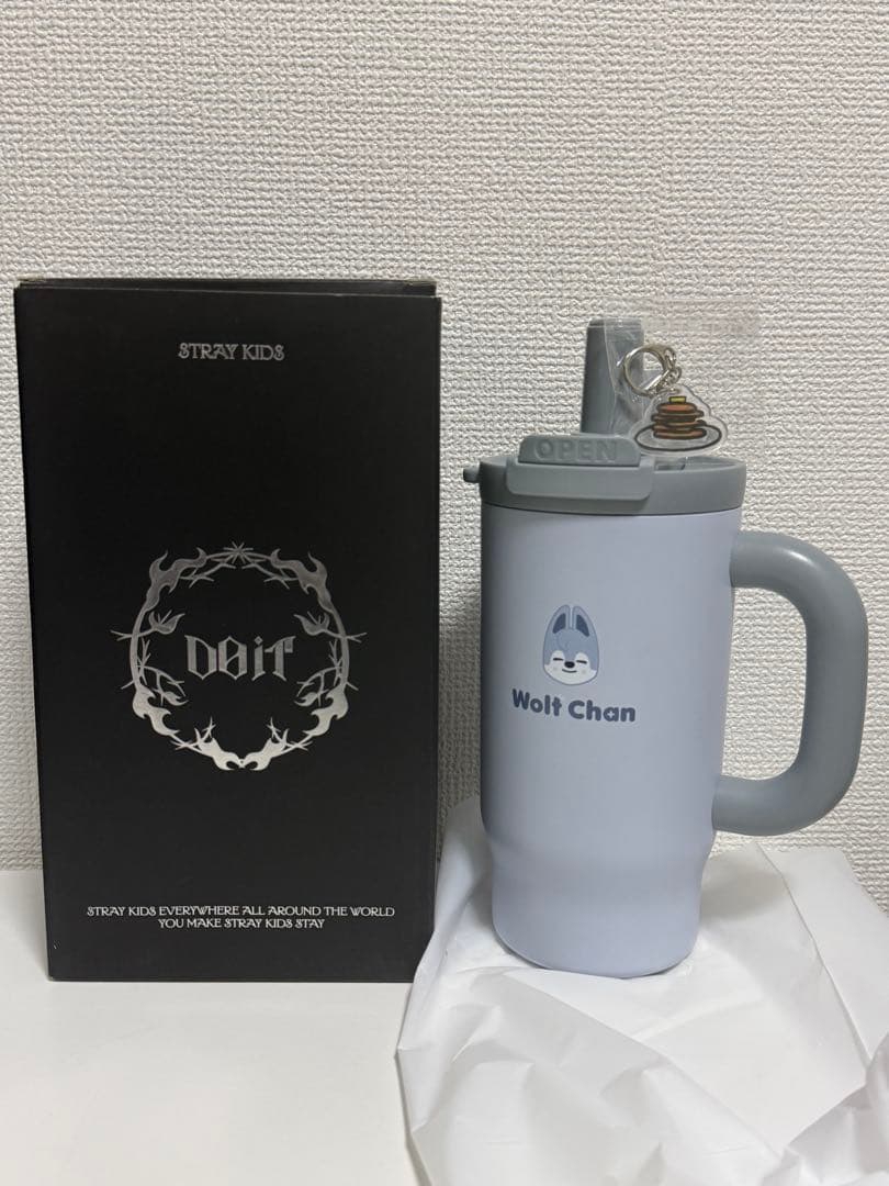 straykids ポップアップ yizhiyu タンブラー バンチャン