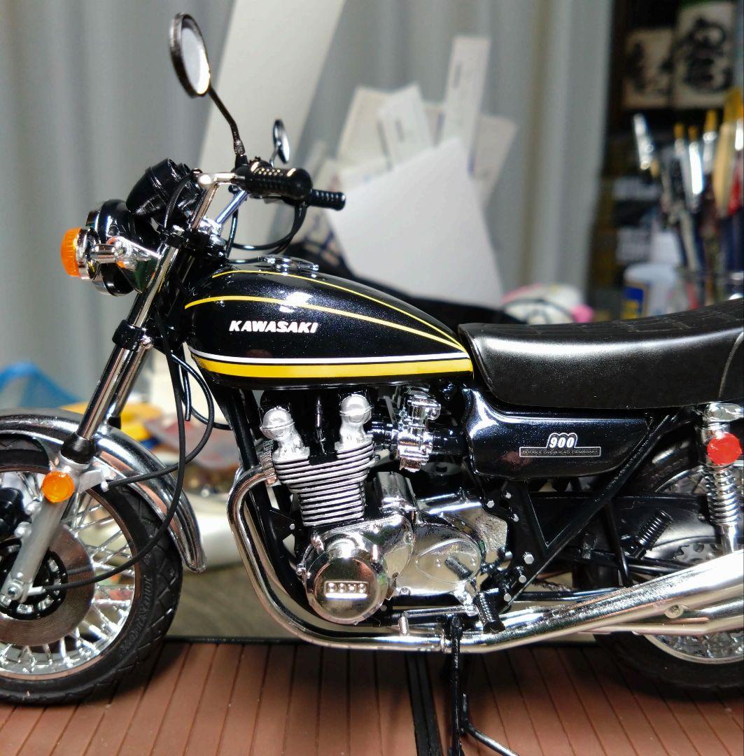アオシマ 1／12 バイク　Z1 カワサキ（Kawasaki）900 完成品