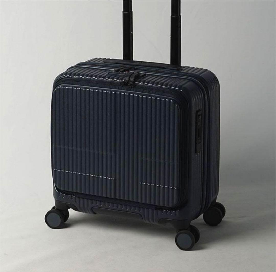 イノベーター　キャリーケース　スーツケース