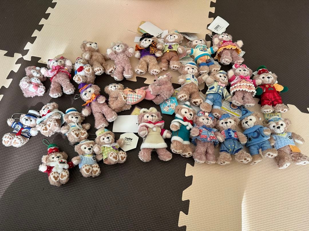 ダッフィー　ぬいぐるみバッチ　28体セット
