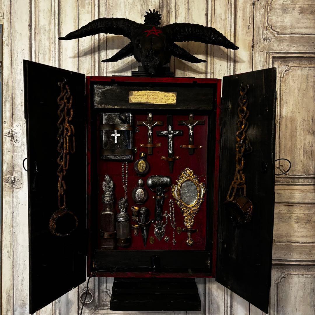 【Special Price】 悪魔撲殺箱(goat type)オブジェ