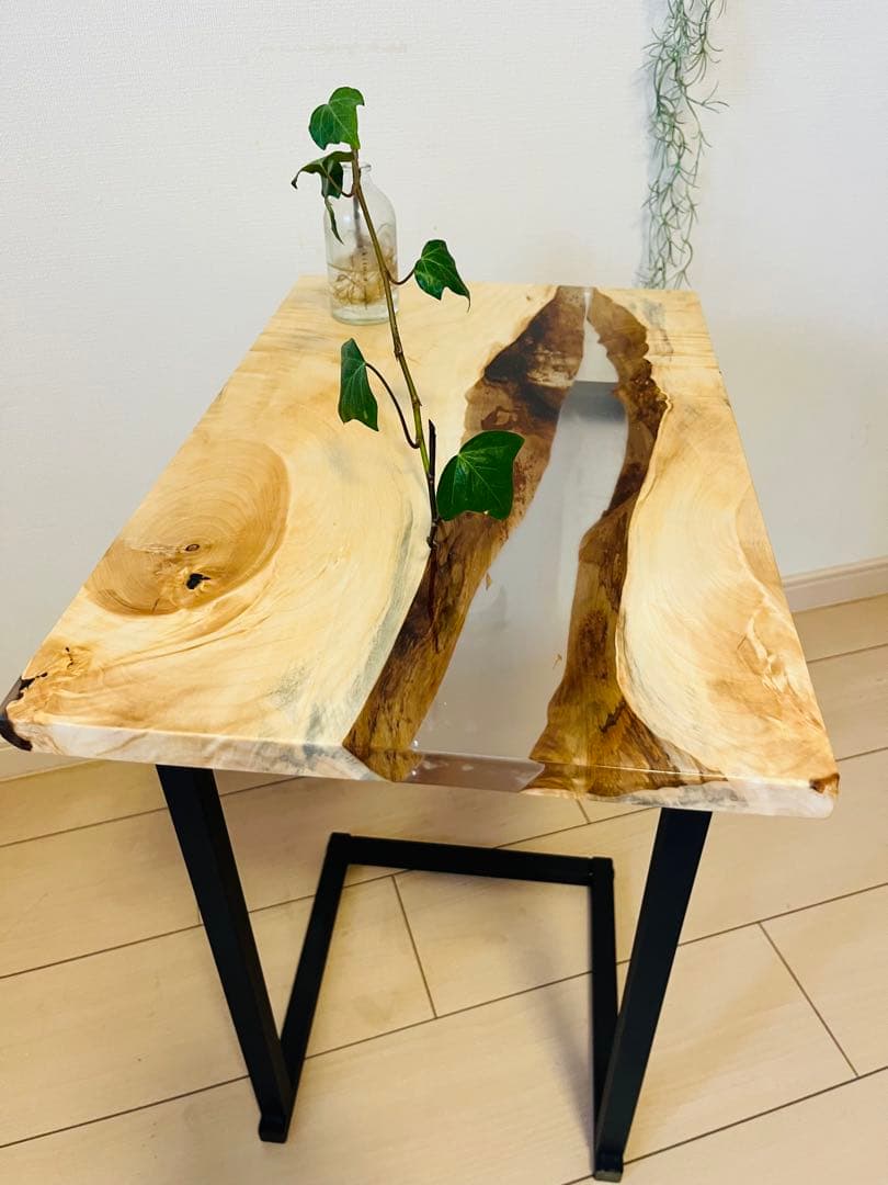 サイドテーブル　レジンテーブル　ソファテーブル　リバーテーブル　栃