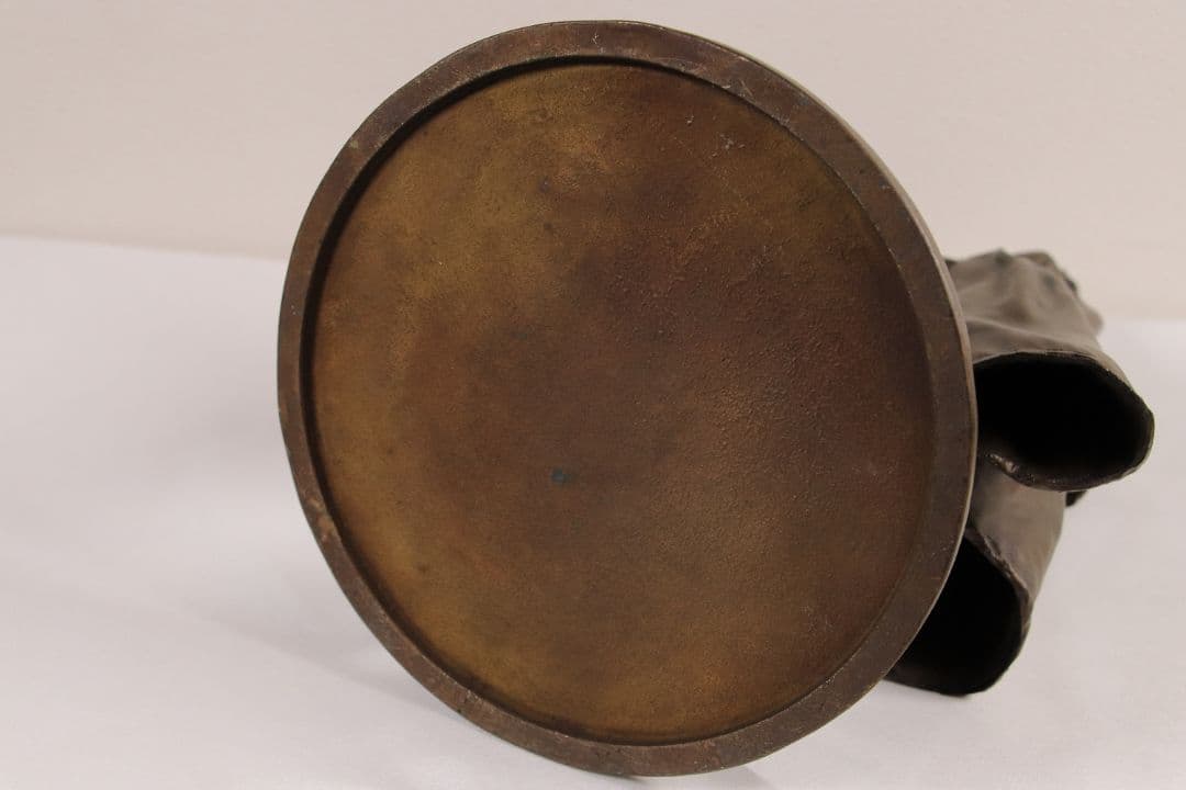 高岡銅器 ブロンズ像「街角」高さ33cm 美人像 女性 犬 洋風置物 M879