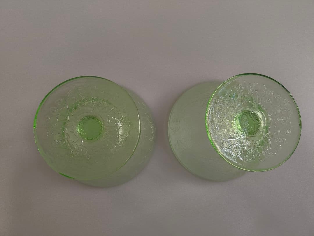 ウランガラス　シャーベットグラス　２つ