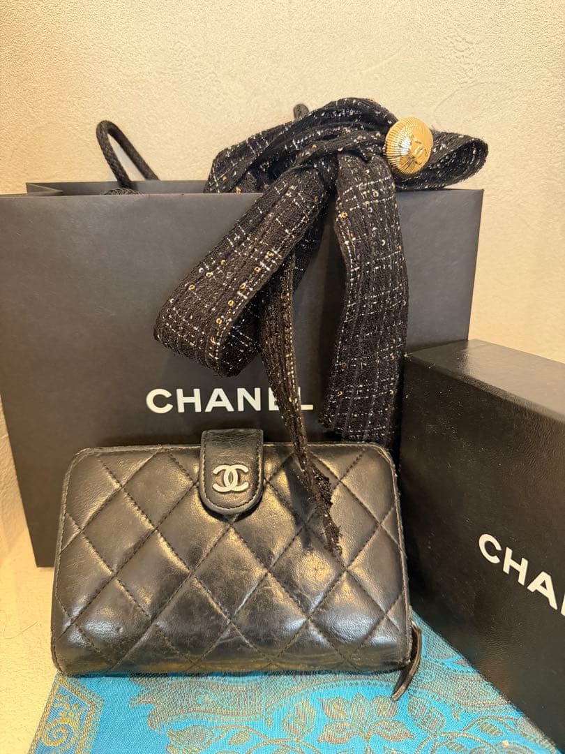 大幅値下げ‼️CHANELマトラッセ　折りたたみ財布
