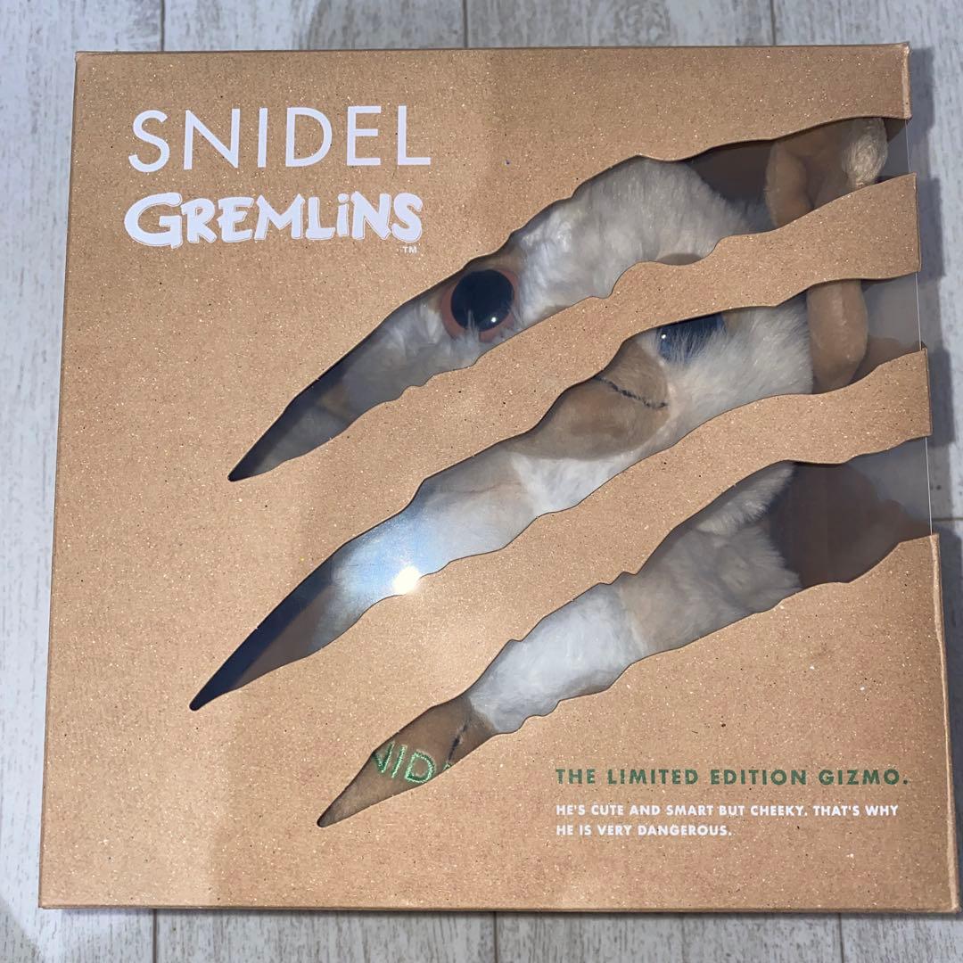 SNIDEL GREMLINS オッドアイギズモ　ぬいぐるみ