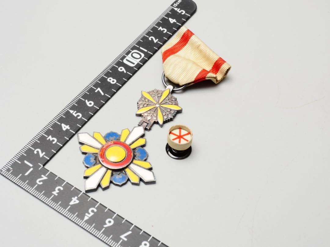 満州国 勲六位景雲章 勲章 徽章 略綬付 共箱付