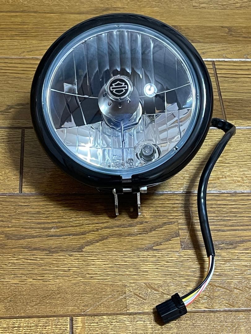 ハーレー！ホーティーエイトの純正ヘッドライト❗️(美品)