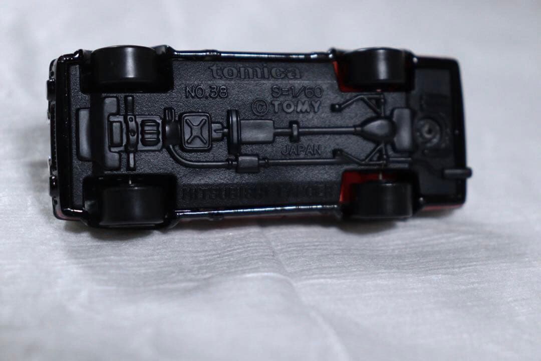 日本製　トミカ　三菱　ランサー　ターボ　アドバン　黒箱　NO.38