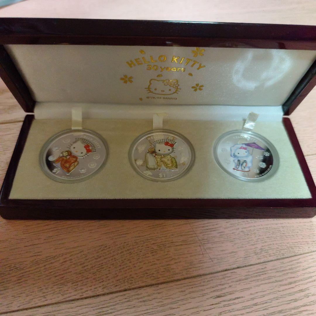 祝30周年記念ハローキティKABUKI銀貨プルーフ3枚セット