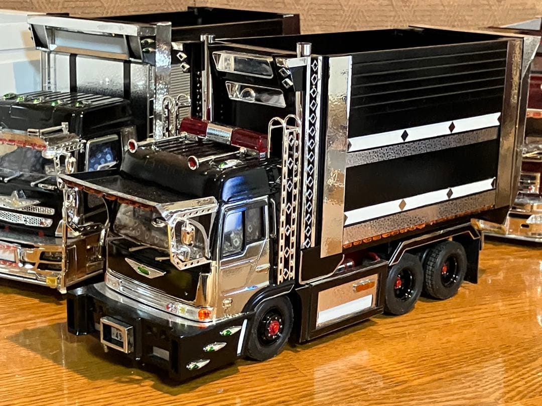 デコトラ、プロフィア、デカ箱、ダンプ、1／32、完成品