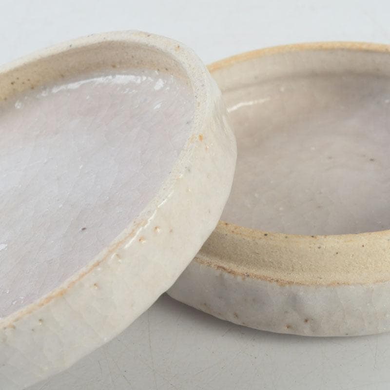 茶道具　志野焼　野中春清作　香合　時代箱付　V　9700