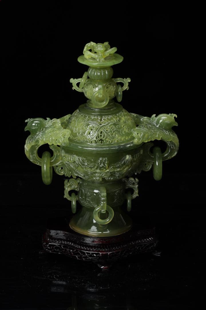 中国古玩 翡翠玉石 彫刻 龍蓋 耳 香炉 唐木台付 細密細工 古美術品 骨董品
