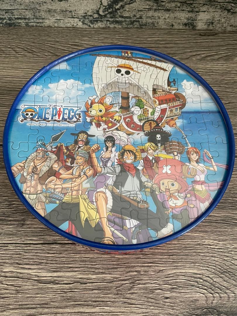 送料無料　ハウステンボス 限定　ワンピース　珍しい 丸型 ジグソーパズル