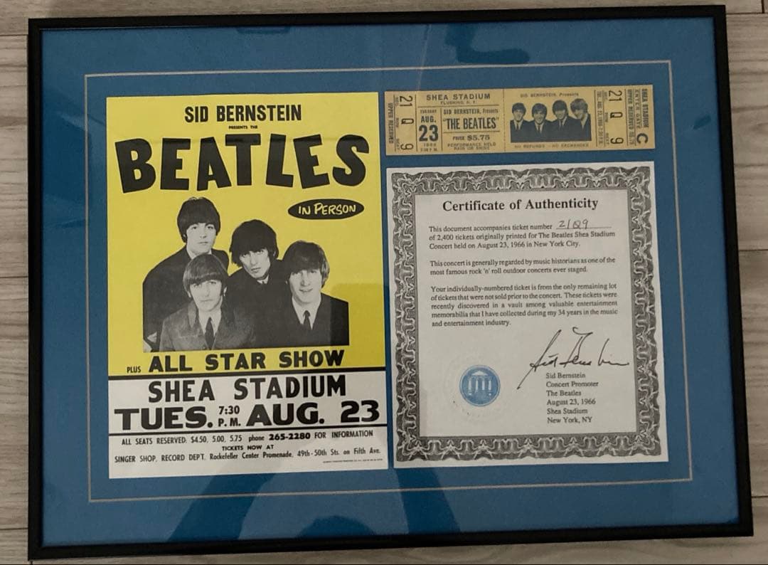 ビートルズ　シェアスタジアムコンサート未使用チケット、証明書、ポスター