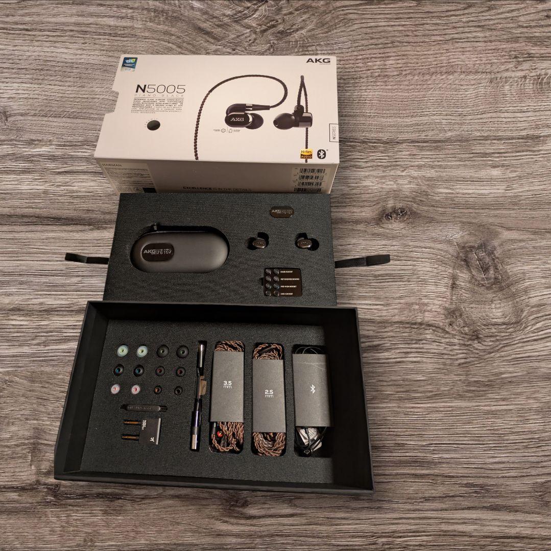 T*o様 美品　AKG N5005　ハイレゾ イヤホン