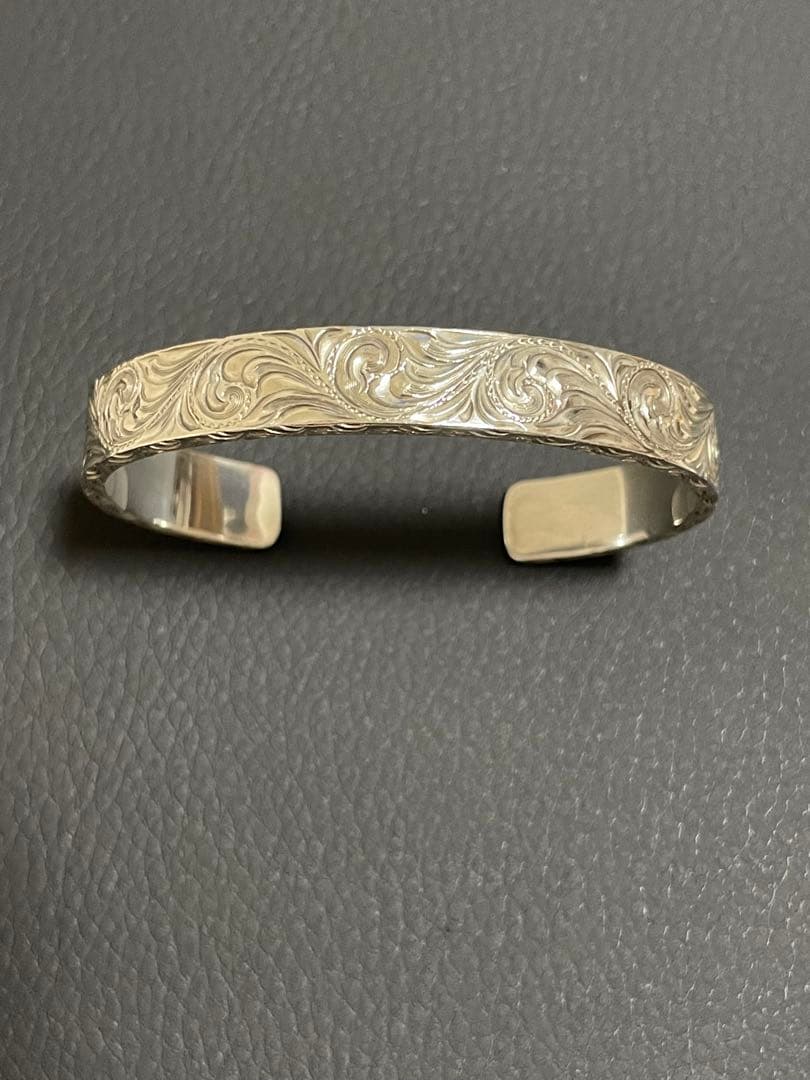 FUNNY ファニー 『Ｄ.Ｅ.ＯＳＣＡＲ』　バングル