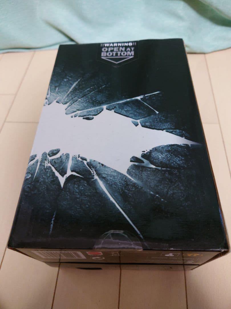 ダークナイト　ブルース to バットマン　フィギュア　新品