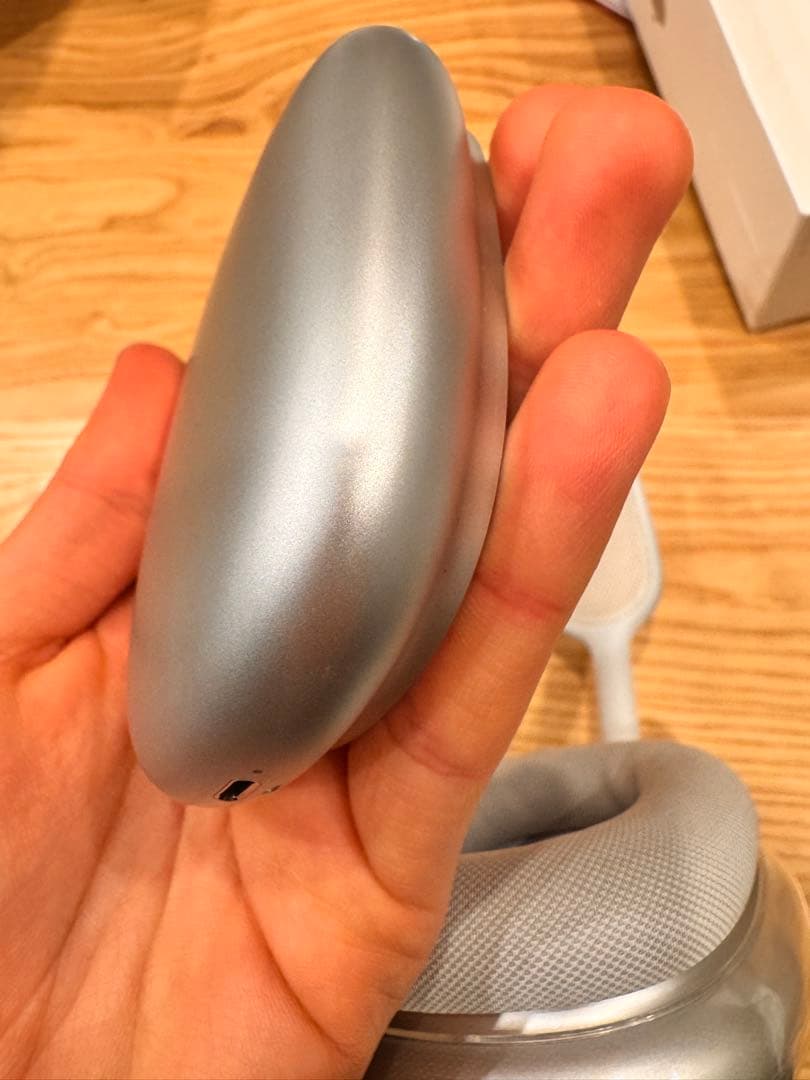 AirPods Max シルバー（クリアカバー付き）