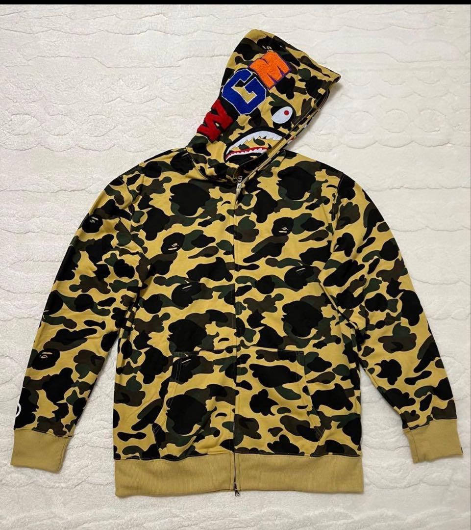 A BATHING APE カモフラージュパーカー　シャーク