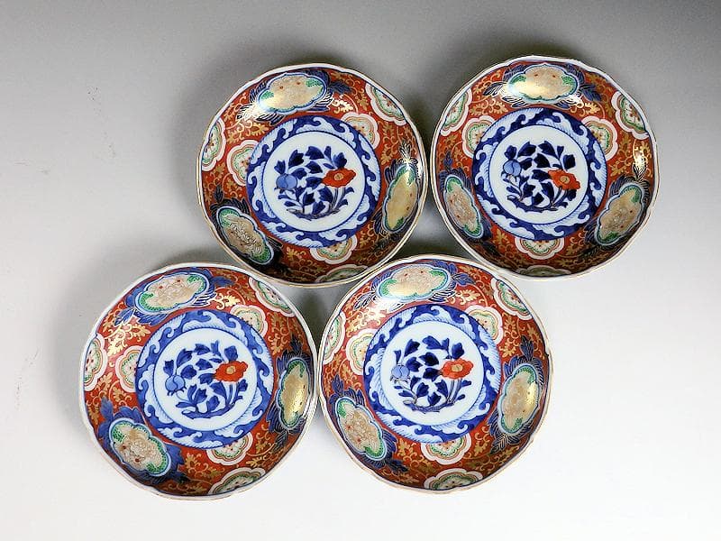 大聖寺伊万里　金襴手　獅子に金唐草　牡丹の図　４枚　A158A-AMf