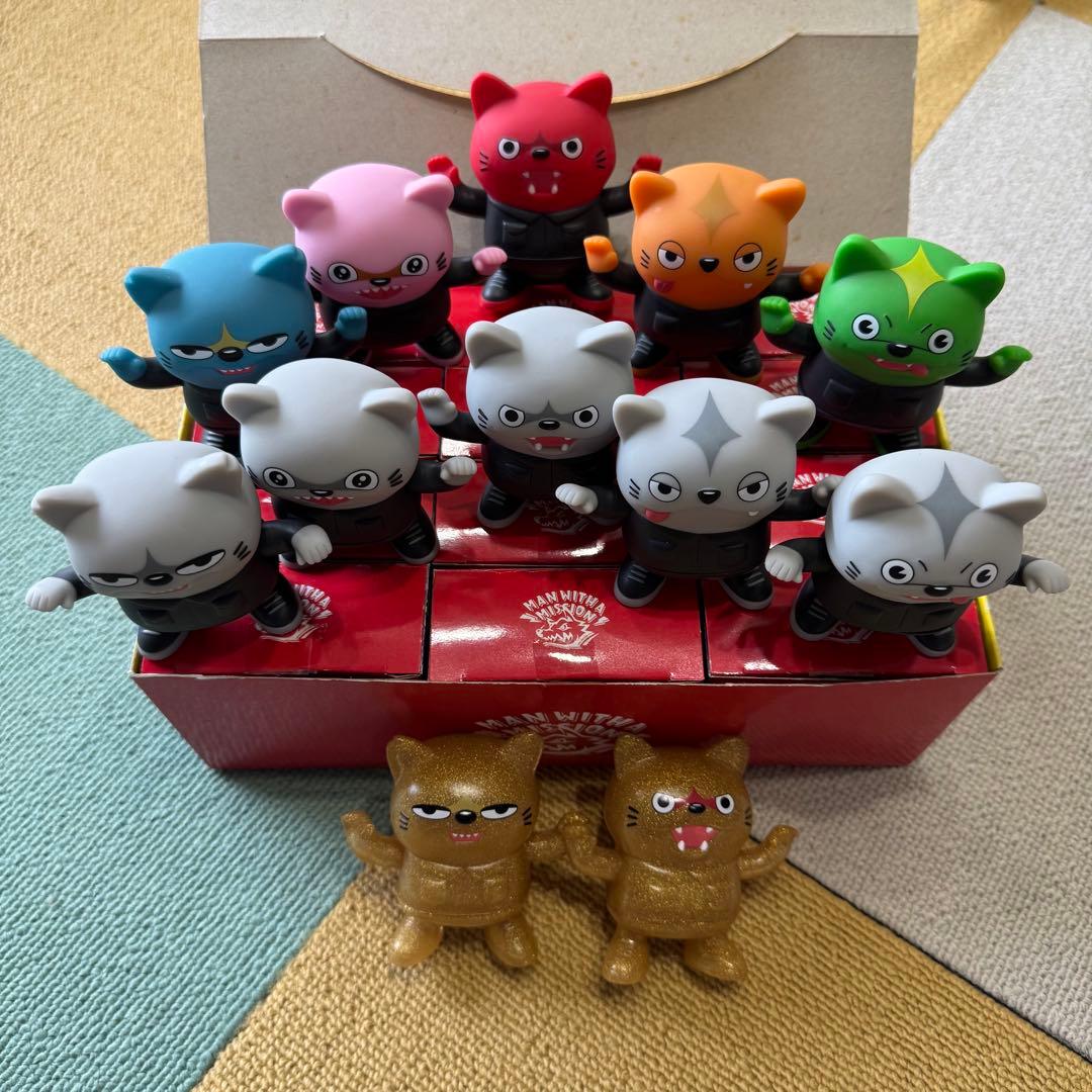 マンウィズ　マンウィーズ　フィギュア　12体セット　開封済み